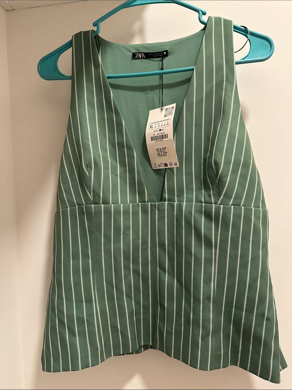 ZARA Green Pinstripe V-Neck Sleeveless Camisole